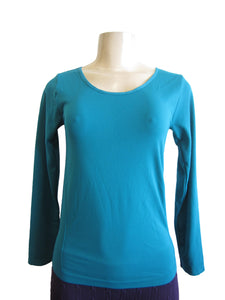 Women Scoop Neck Long Sleeve Top with Fleece (FAB-13638)